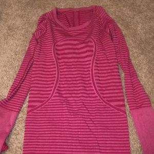 lululemon long sleeve shirt